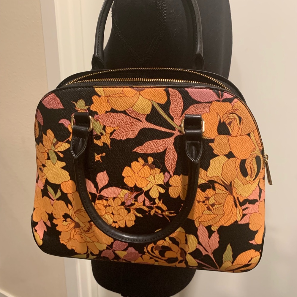 SOLDFloral print handbag.